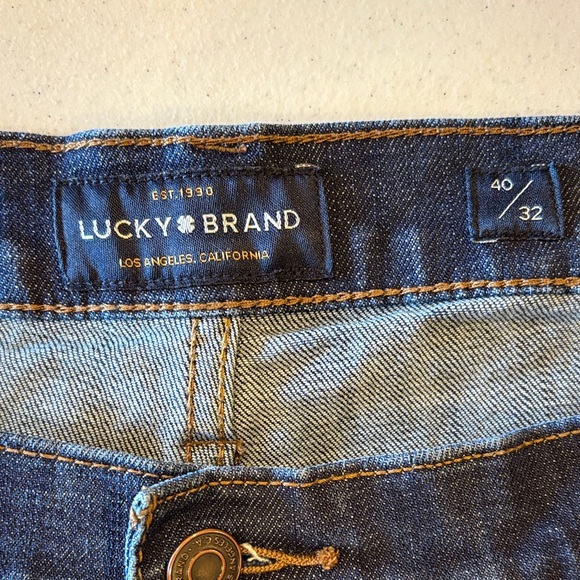 Lucky Brand Mens 40 Dark Wash 363 Straight Leg Jeans - Picture 2 of 6